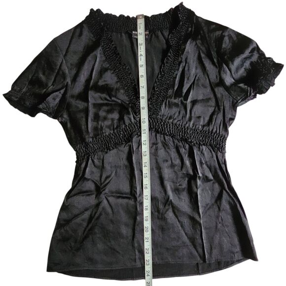 BCBGMAXAZRIA Black Silk Blend Short Sleeve V Neck Ruched Top Sz S - Picture 10 of 11